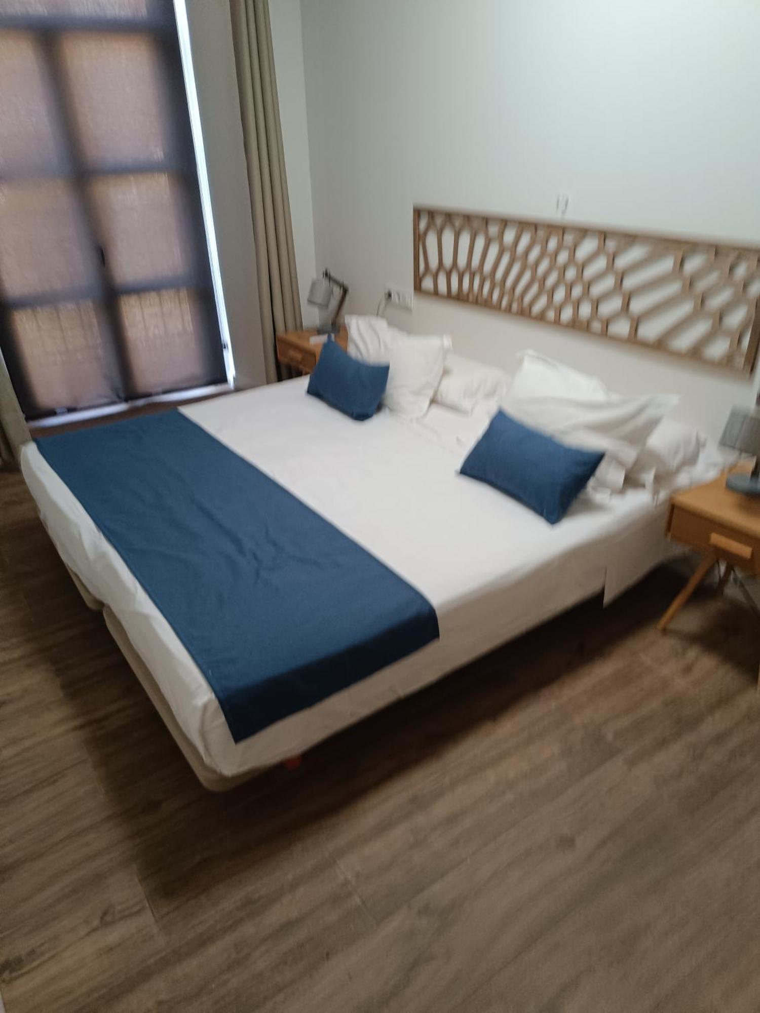 Caces Apartamentos Al-Qazeres Luxury La Concepcion מראה חיצוני תמונה